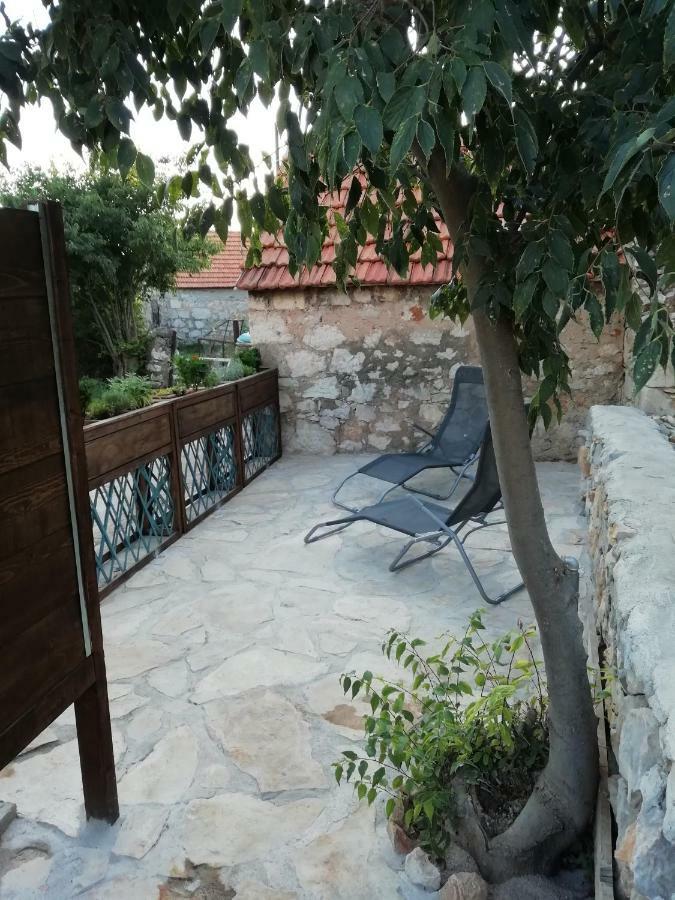 Krka Waterfalls Stonehouse Roko Lozovac Eksteriør bilde