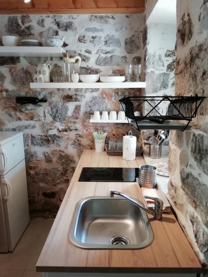 Krka Waterfalls Stonehouse Roko Lozovac Eksteriør bilde